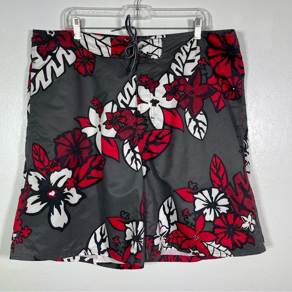 Vintage No Boundaries Floral Swim Trunks. Size 40. Velcro Closures!